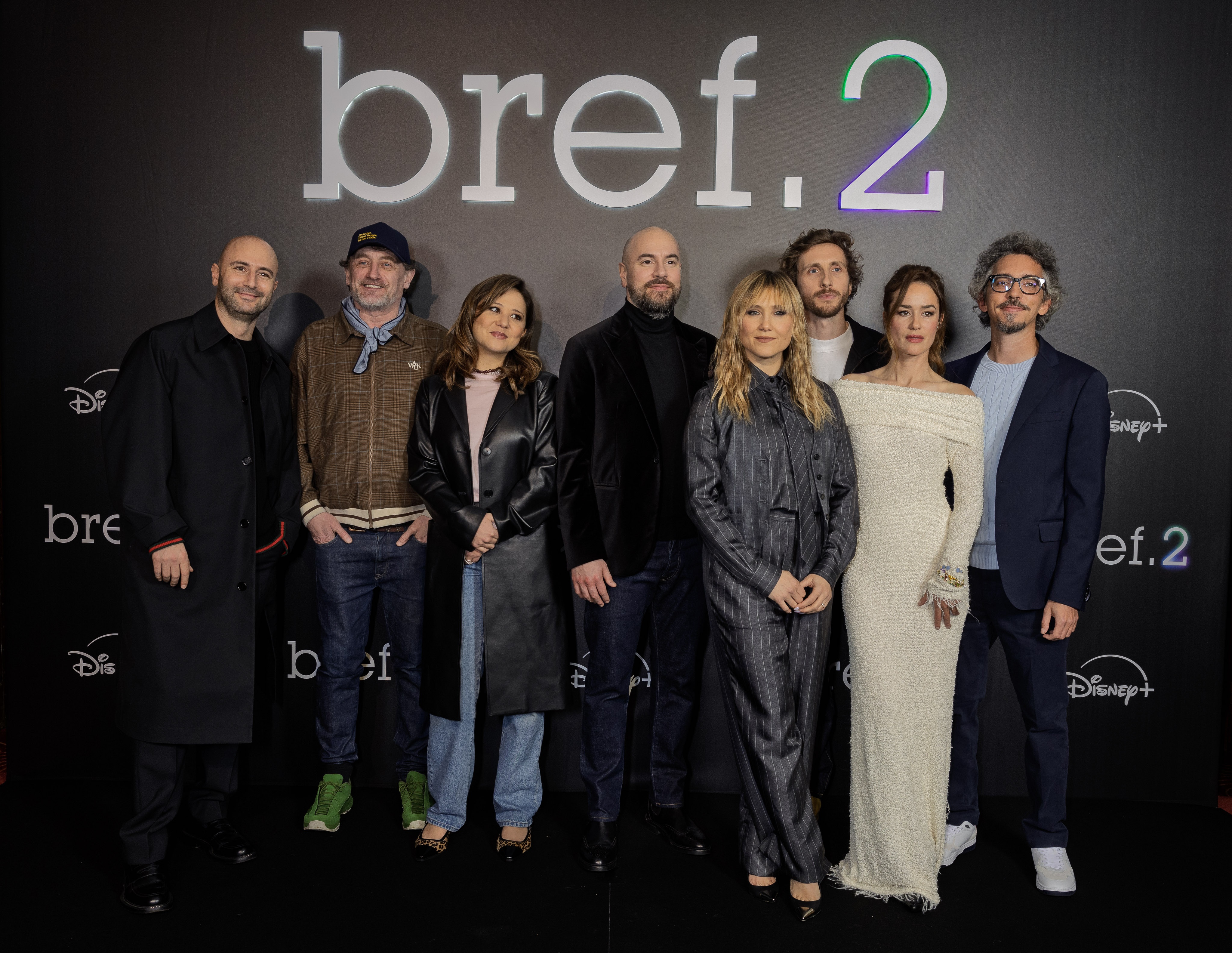 Bref.2.Photocall_EquipedelasérieBref.2_©OlivierVigerie_193107.JPG