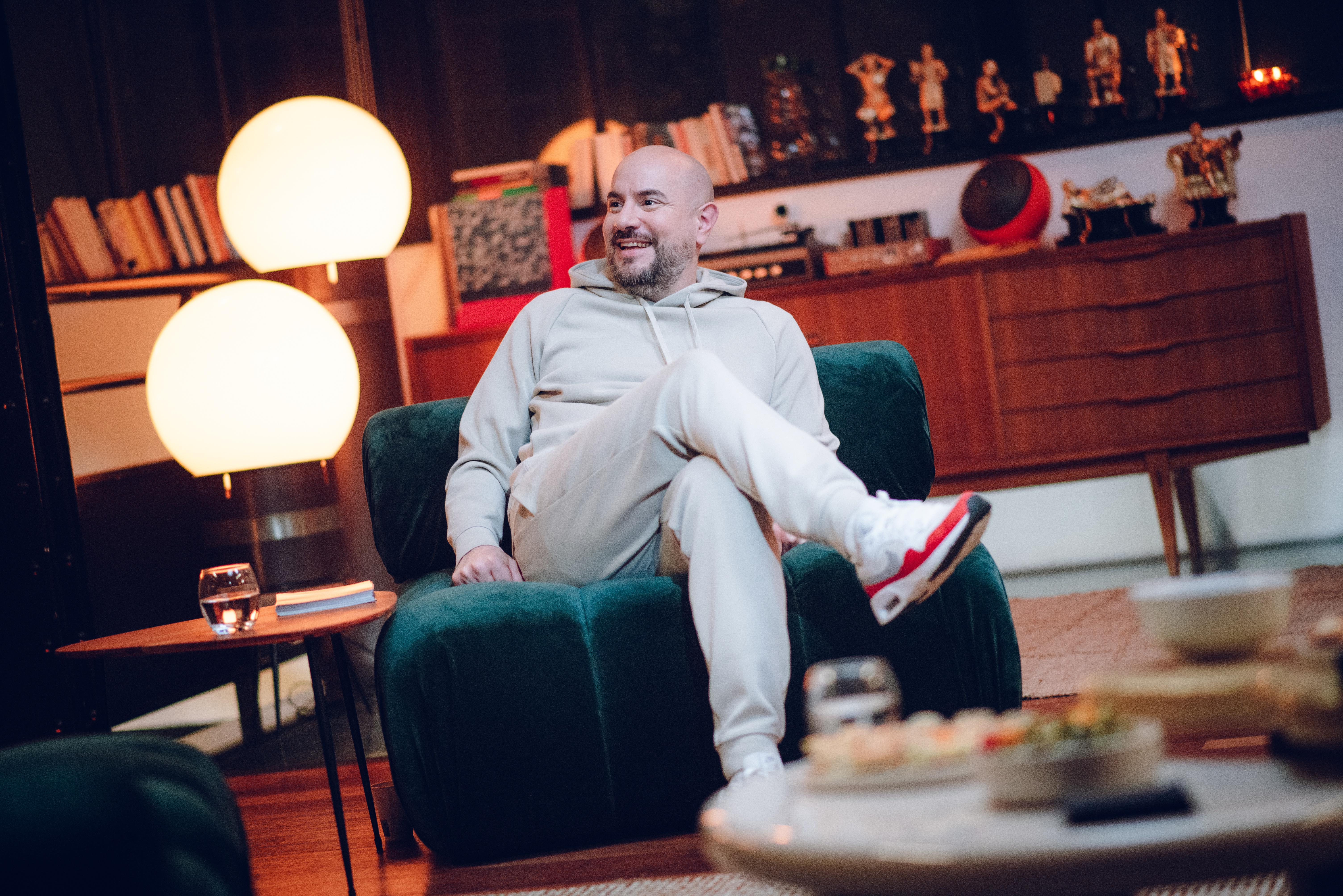 En attendant la cérémonie - Stills (1).jpg