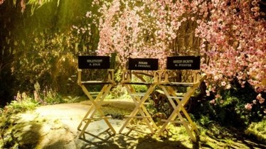 ANGELINA JOLIE ET ELLE FANNING ONT REPRIS LEURS RÔLES DANS « MALEFICENT II » DONT LE TOURNAGE VIENT DE DÉMARRER !