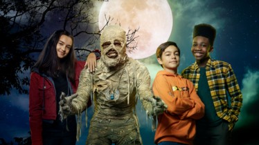 PRÉPAREZ-VOUS À FRISSONER POUR HALLOWEEN AVEC UNE RÉADAPTATION  PLUS COMIQUE ET CONTEMPORAINE  DU TOUT PREMIER DISNEY CHANNEL ORIGINAL MOVIE  « LE SECRET DE LA MOMIE », DIFFUSÉE LE 29 OCTOBRE à 17h30 SUR DISNEY CHANNEL
