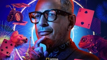A l’occasion de l’anniversaire de Jeff Goldblum Disney+ dévoile la bande-annonce et les photos de la saison 2 de la série « LE MONDE SELON JEFF GOLDBLUM »