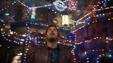 Partez dans les coulisses du tournage de  « MARVEL STUDIOS PRESENTE :  LES GARDIENS DE LA GALAXIE : JOYEUSES FÊTES », un unitaire inédit à découvrir en exclusivité sur Disney+ à partir de ce vendredi 25 novembre