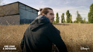 Le premier film original français Disney+ « UNE ZONE À DÉFENDRE » arrive le 7 juillet