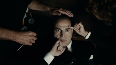 La série originale « CRISTOBAL BALENCIAGA » sera disponible dès le 19 janvier en exclusivité sur Disney+