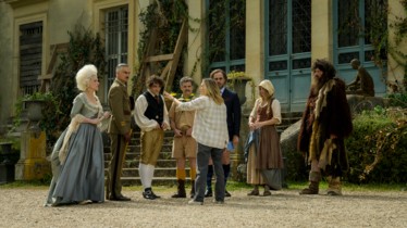 GHOSTS : FANTÔMES EN HÉRITAGE | Disney+ dévoile la date de lancement et des visuels de sa nouvelle série avec Camille Chamoux et Hafid F. Benamar