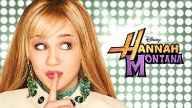 « HANNAH MONTANA » I DE RETOUR À LA MAISON POUR LE 20ème ANNIVERSAIRE DE LA SÉRIE AVEC UN NOUVEL ÉPISODE SPÉCIAL DISPONIBLE DÈS PRINTEMPS 2026 SUR DISNEY+