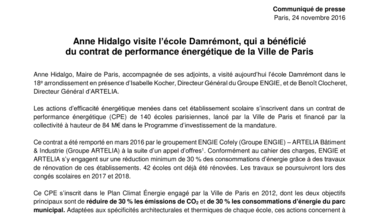 Anne Hidalgo visite l’école Damrémont, qui a bénéficié du contrat de performance énergétique de la Ville de Paris