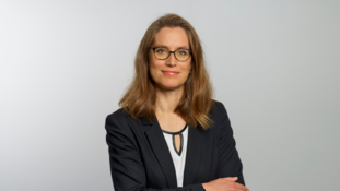 Interview de Laetitia Léonard-Reuter – Présidente du Jury des Trophées de l’Assurance 2025