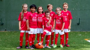 Generali encourage le sport amateur en France  avec le programme de sponsoring « Les Petits Lions du rugby »