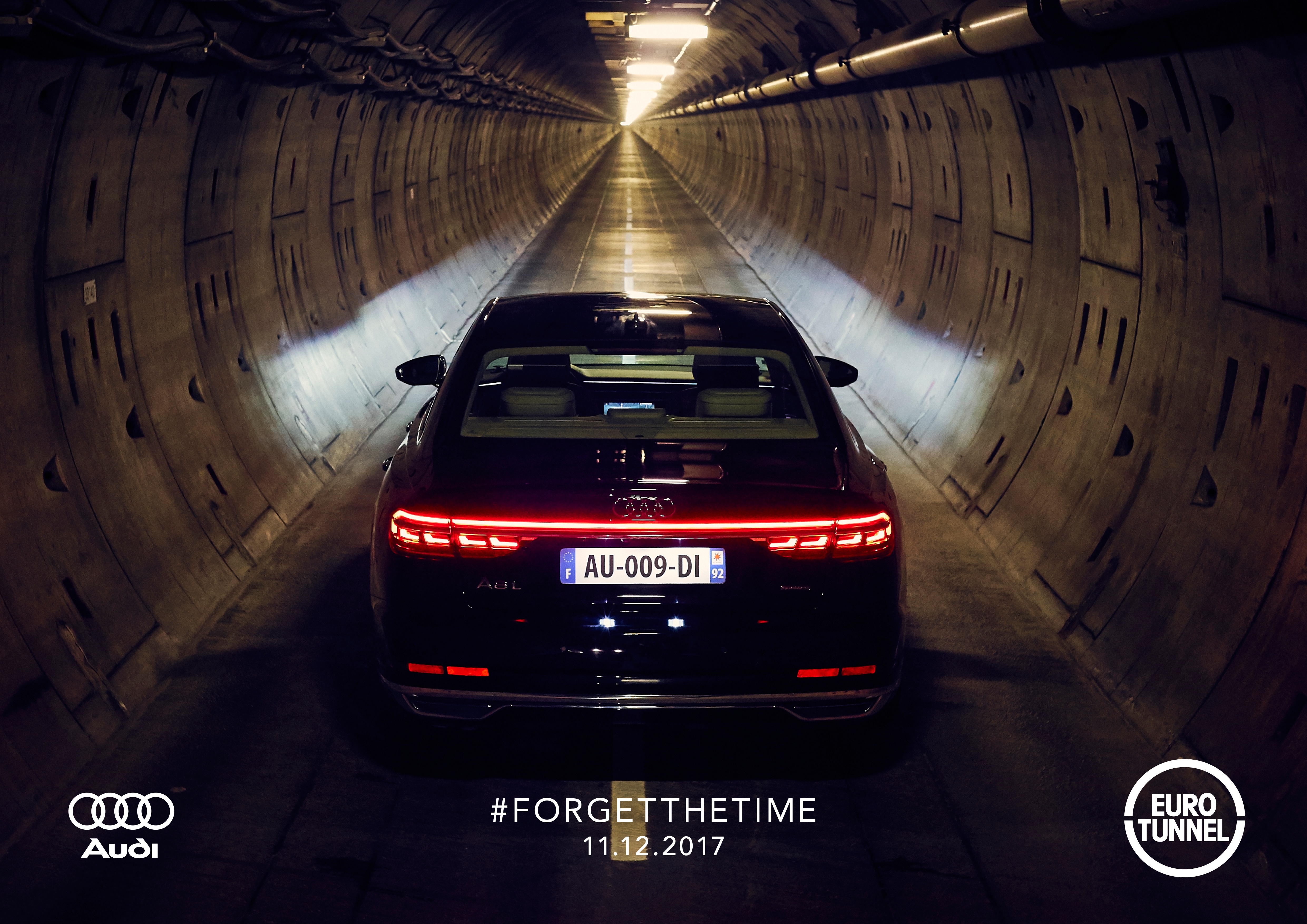 10 Audi A8 traversent la Manche par le Tunnel de service