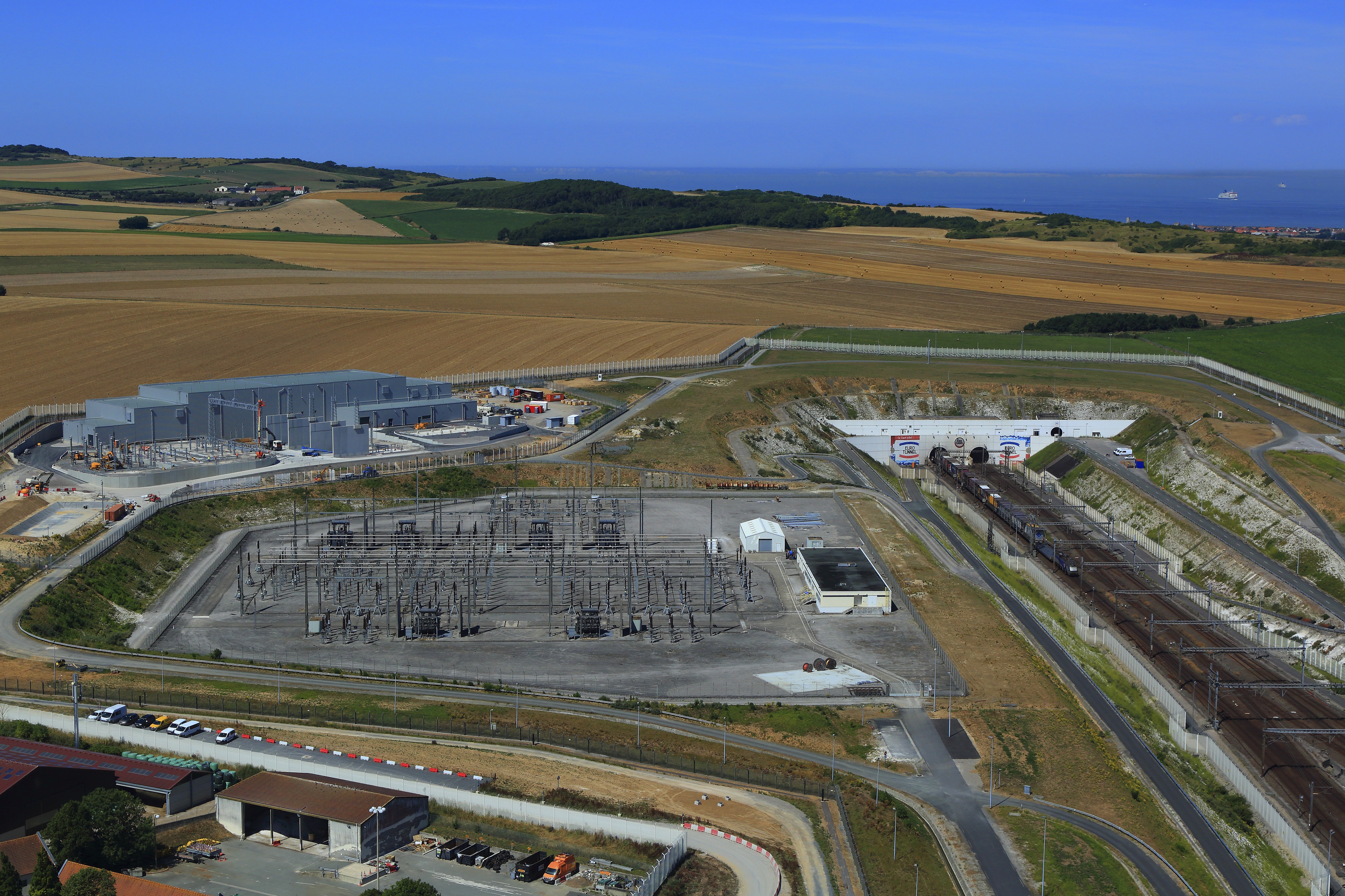 La station de conversion d'ElecLink à Peuplingues (FR)