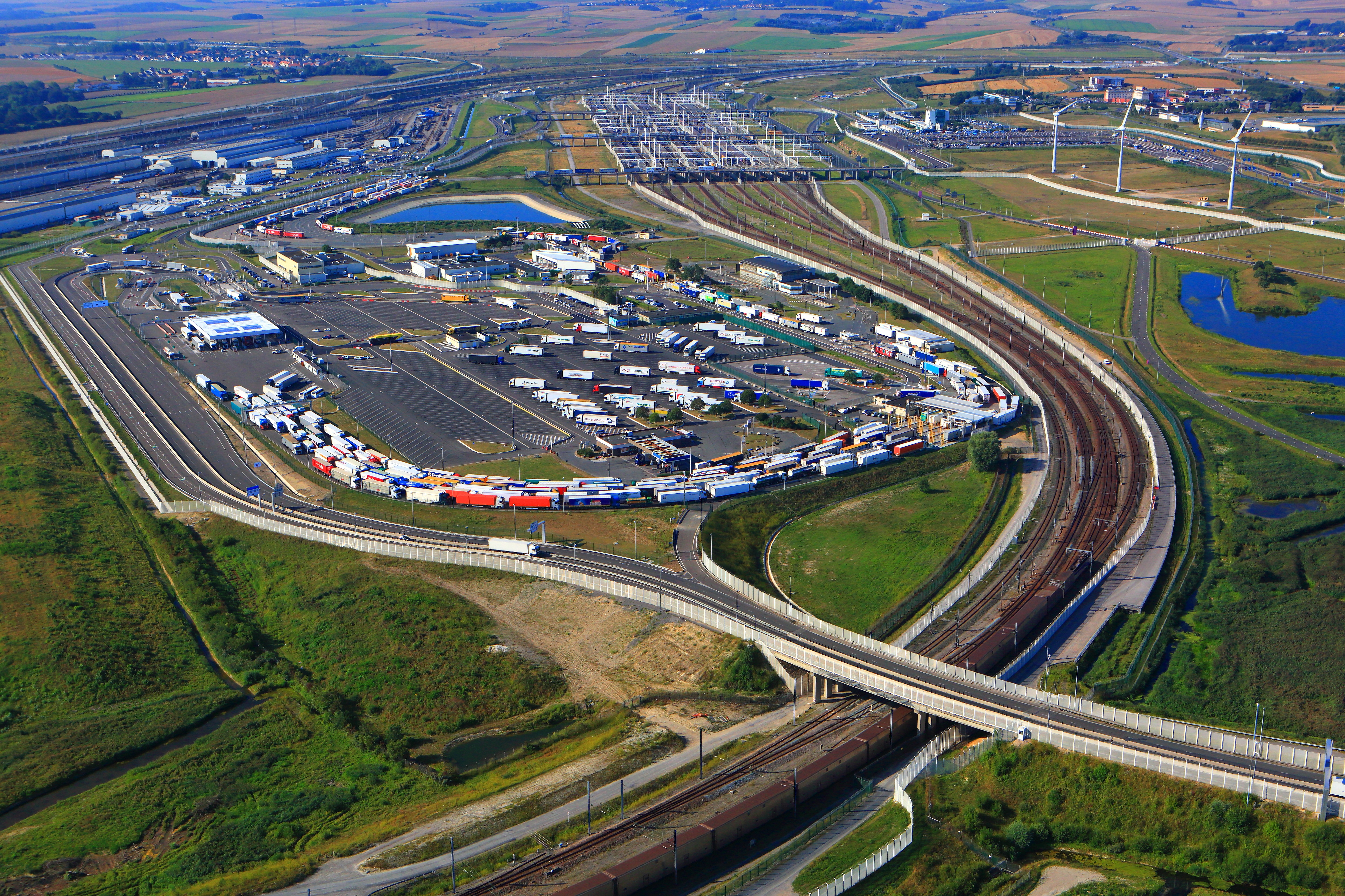 1 million de colis de messagerie express par jour sur les Navettes