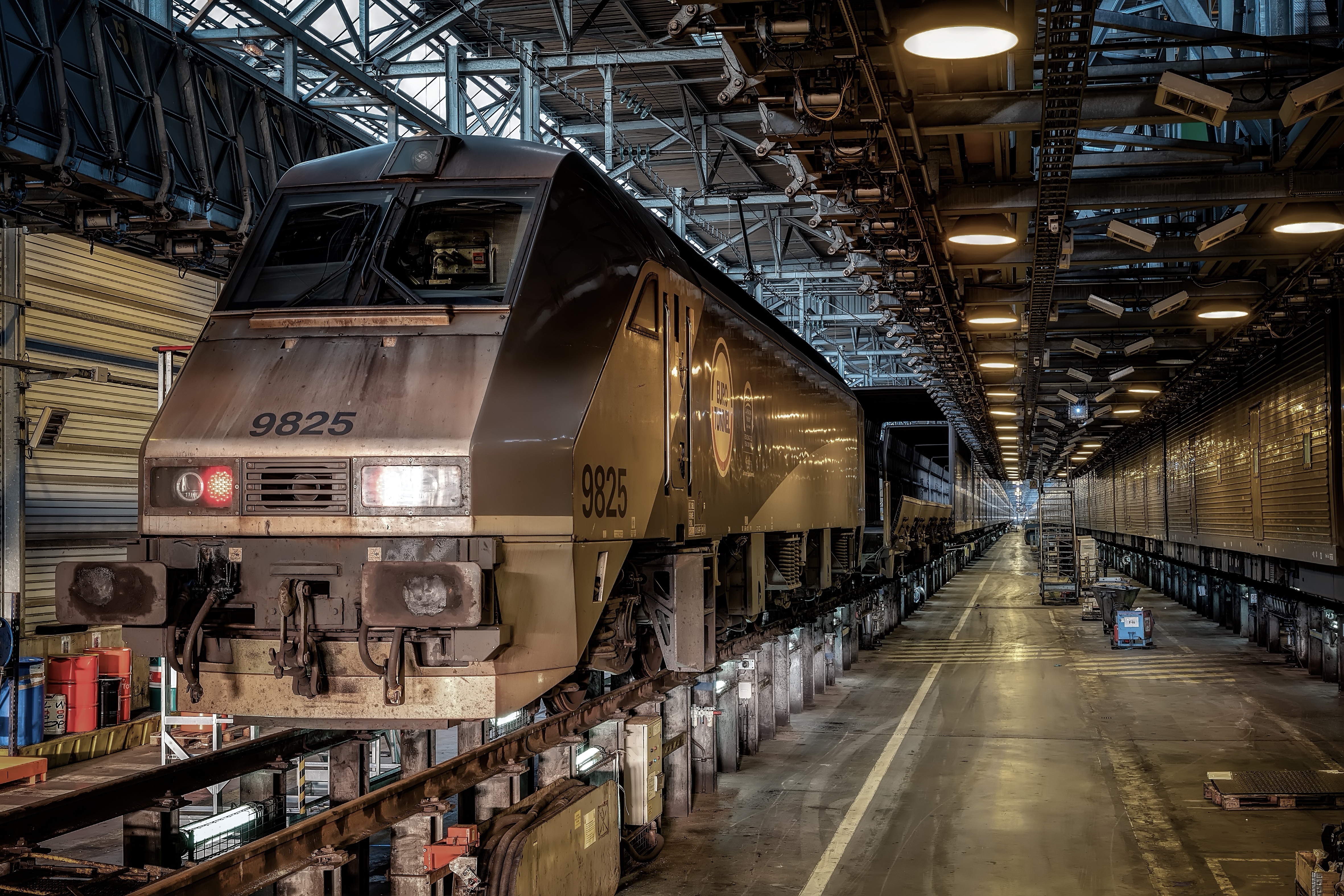 The longest railway maintenance building in the world