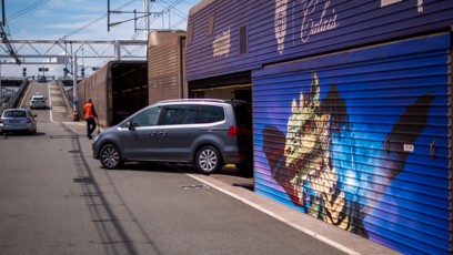 Eurotunnel: travellers return for the first weekend of the school holidays