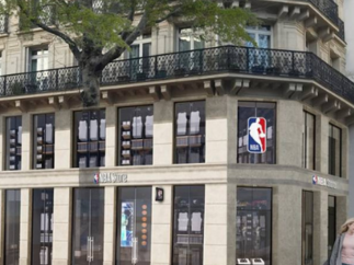 La NBA ouvre sa première boutique en France à l'emblématique 20 boulevard Saint-Michel - Paris 5ème.