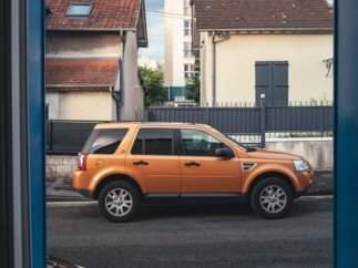 La voiture : transport toujours incontournable des périurbains