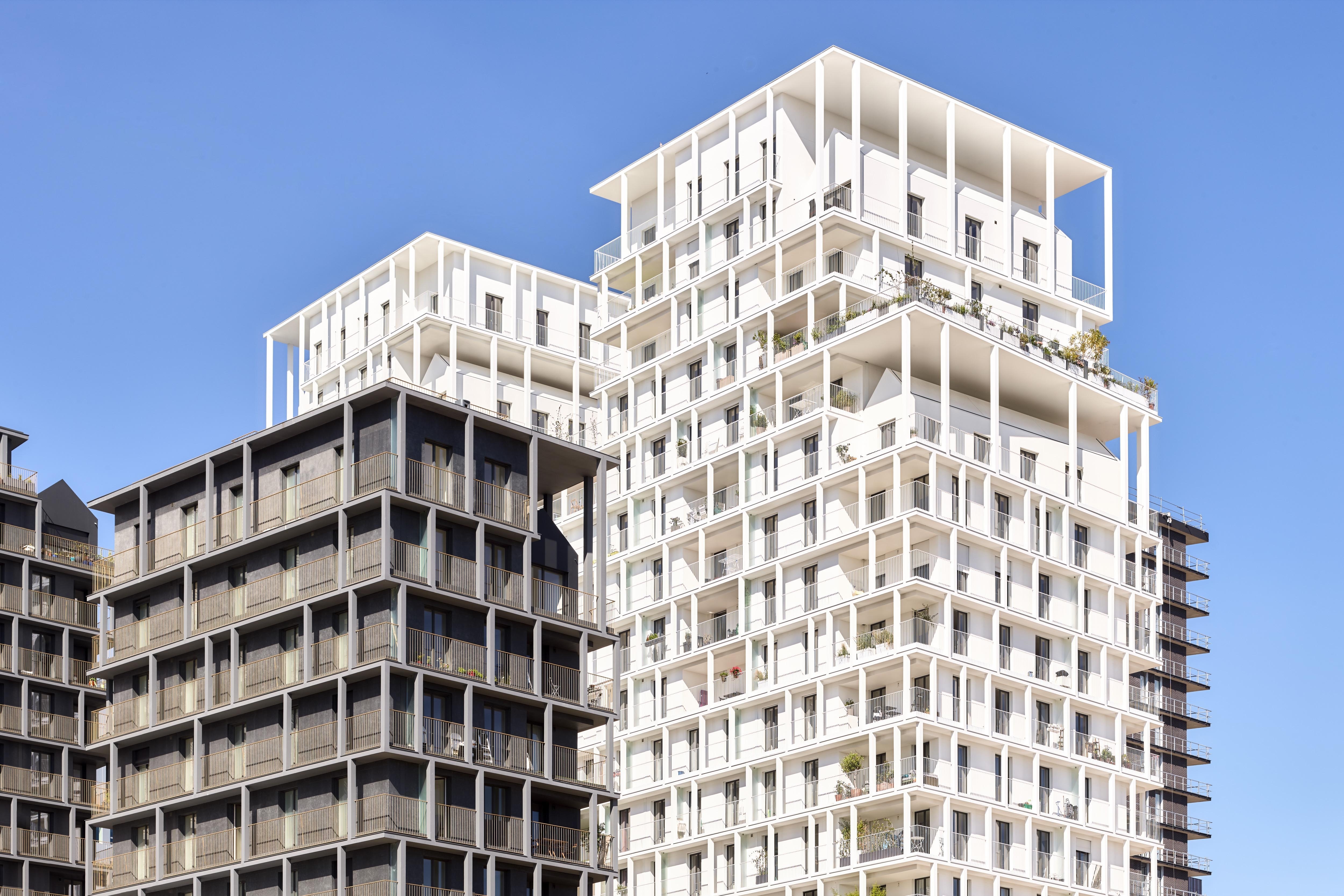 PARIS_Emergence_Facade.jpg