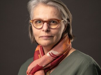 PEURON Charlotte_HD-SELEC.jpg