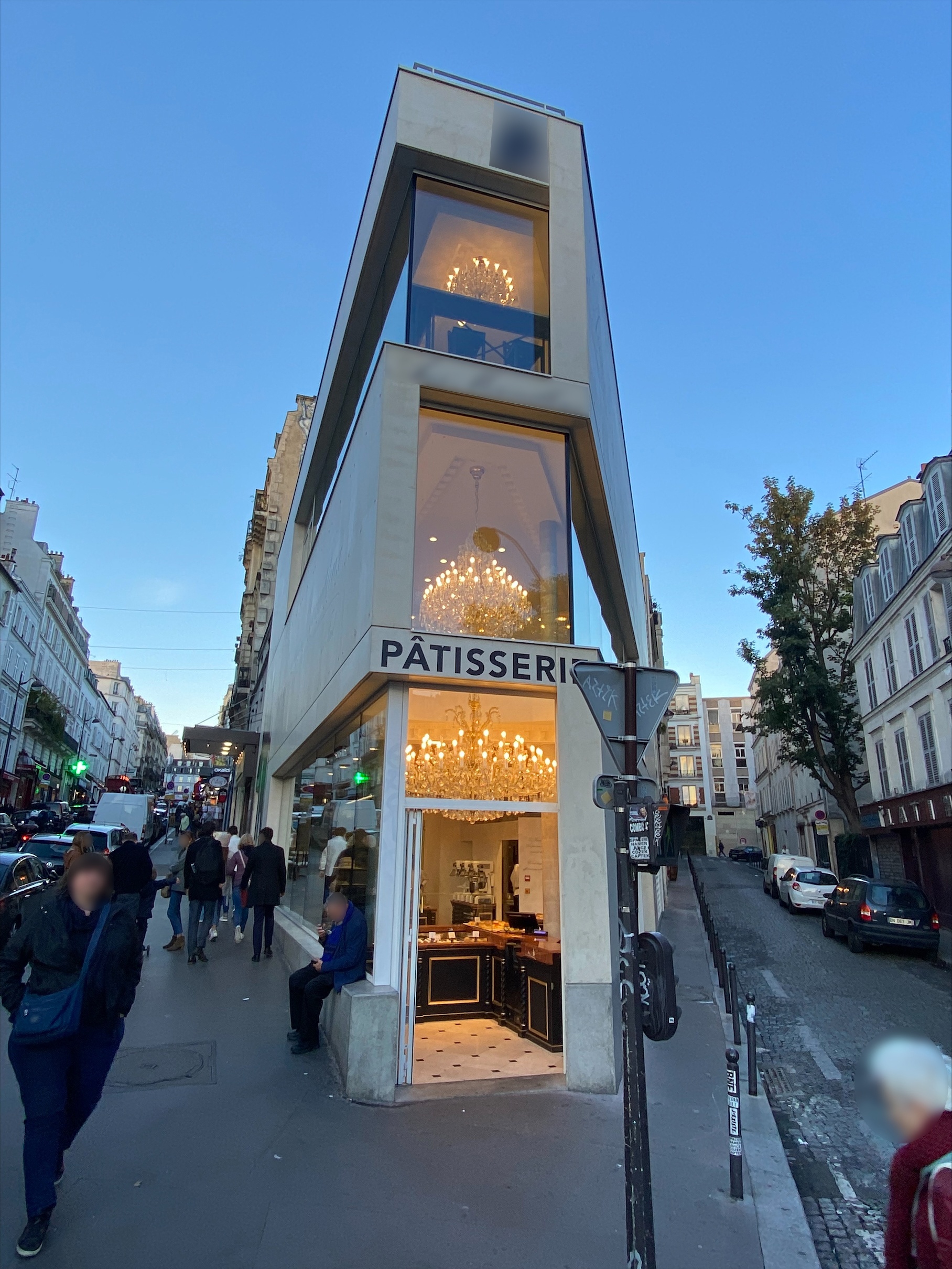 2 rue Lepic Paris 2018.jpg