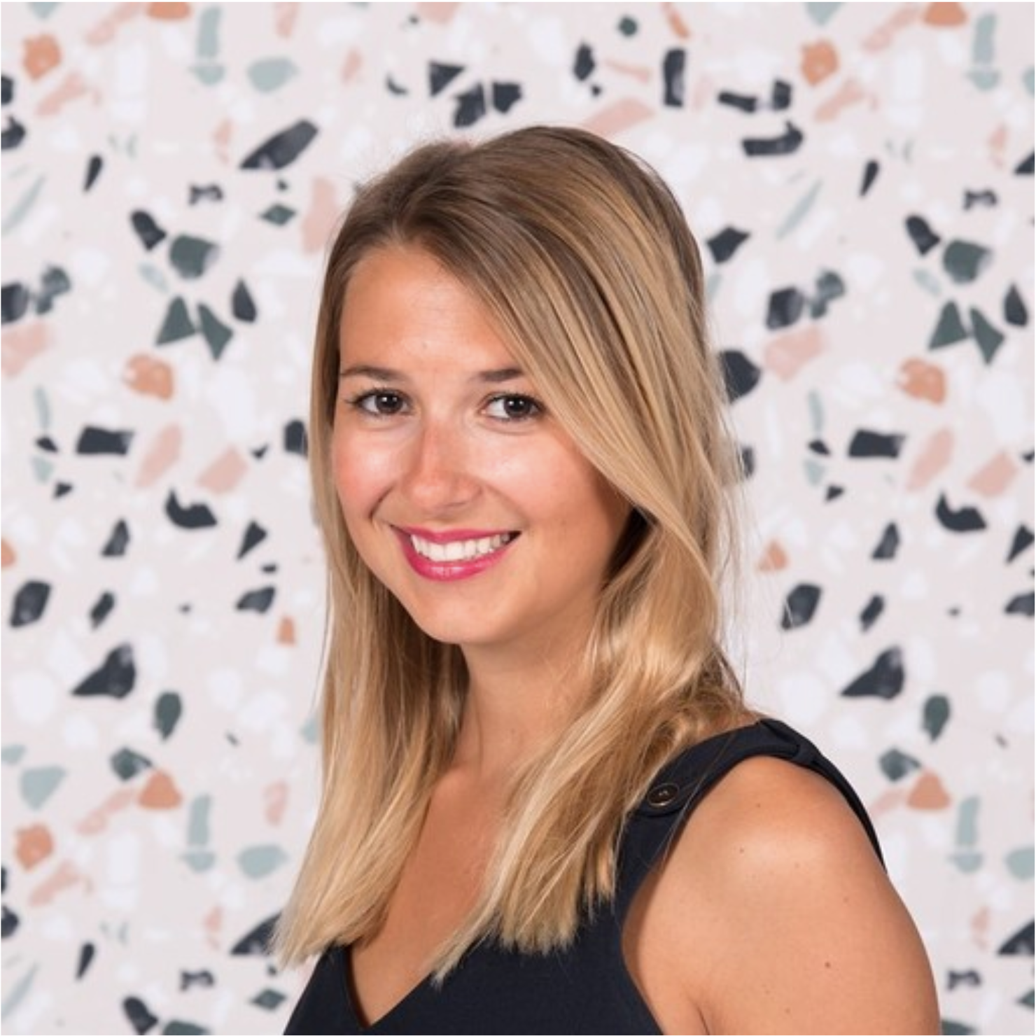 Laura Zink.png
