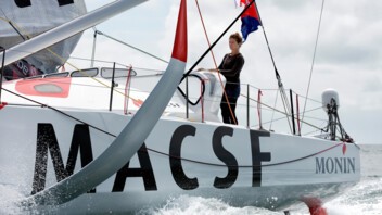 [PHOTO] l'IMOCA MACSF à l'arrivée de la Vendée Arctique