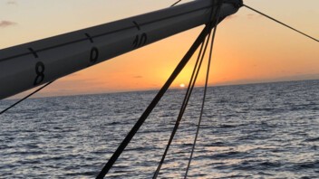 [PHOTO] Coucher de soleil pendant le Vendée Globe à bord de MACSF