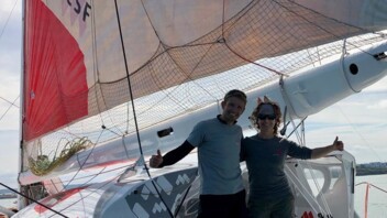 [PHOTO] Isabelle Joschke et Fabien Delahaye à l'arrivée de la Rolex Fastnet Race