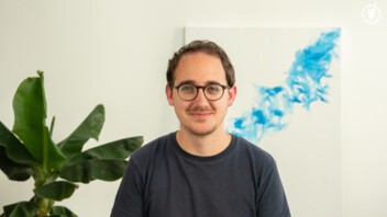 Clement-Goehrs-portrait-Synapse-Medicine-CEO.jpg