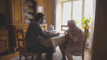 [PHOTO] Antoine, médecin gnéraliste en consultation à domicile