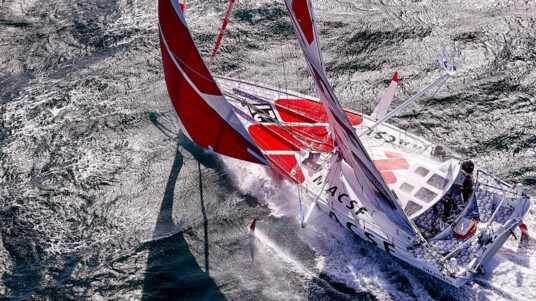 [PHOTO] L'IMOCA MACSF en navigation
