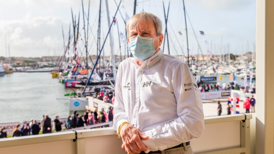 [PHOTO] Dr Jean-Yves Chauve, médecin du Vendée Globe sur le ponton aux Sables d'Olonne
