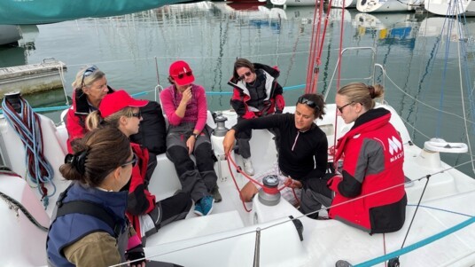 [PHOTO] Voie : équipage 100% féminin et santé pour le Spi Ouest France