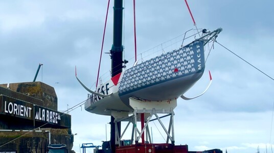 [PHOTO] L'IMOCA MACSF a été remis à l'eau