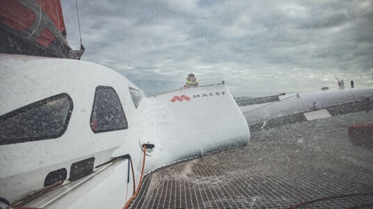 [PHOTO] Seul sur l'Ultim MACSF