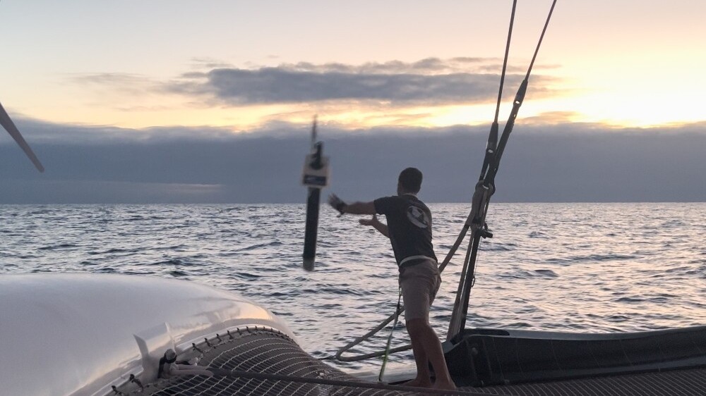 [PHOTOS] Guirec Soudée place un flotteur Argo