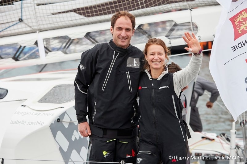 Isabelle Joschke et Morgan Lagravi re juste avant le d part de la