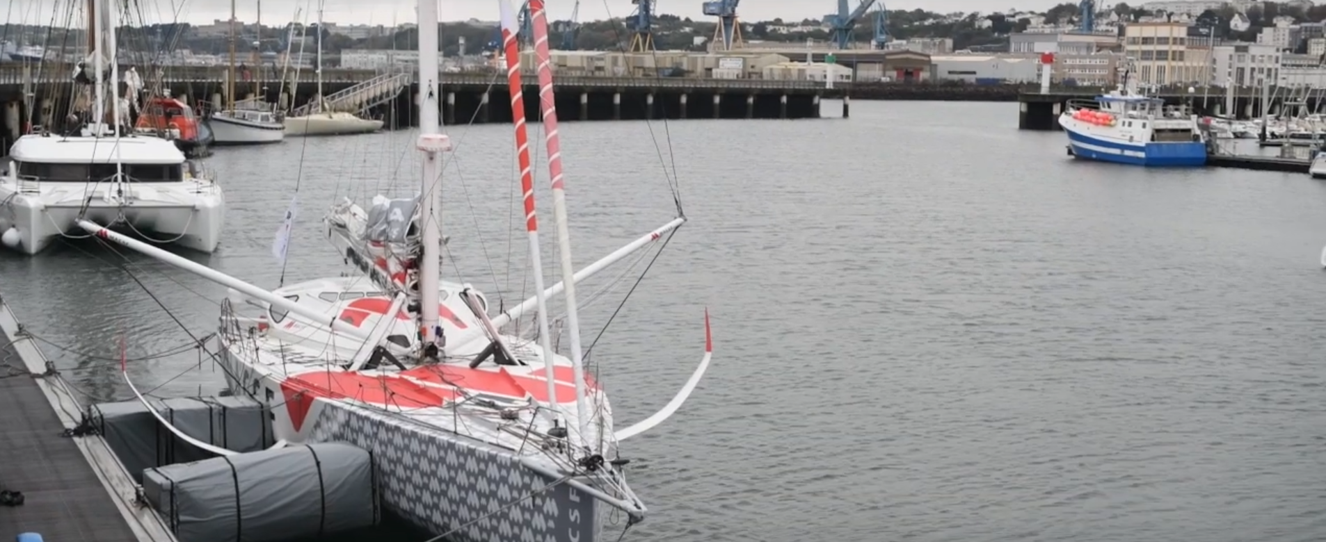 [PHOTO] L'IMOCA MACSF arrêté à Brest le 29 octobre 2019