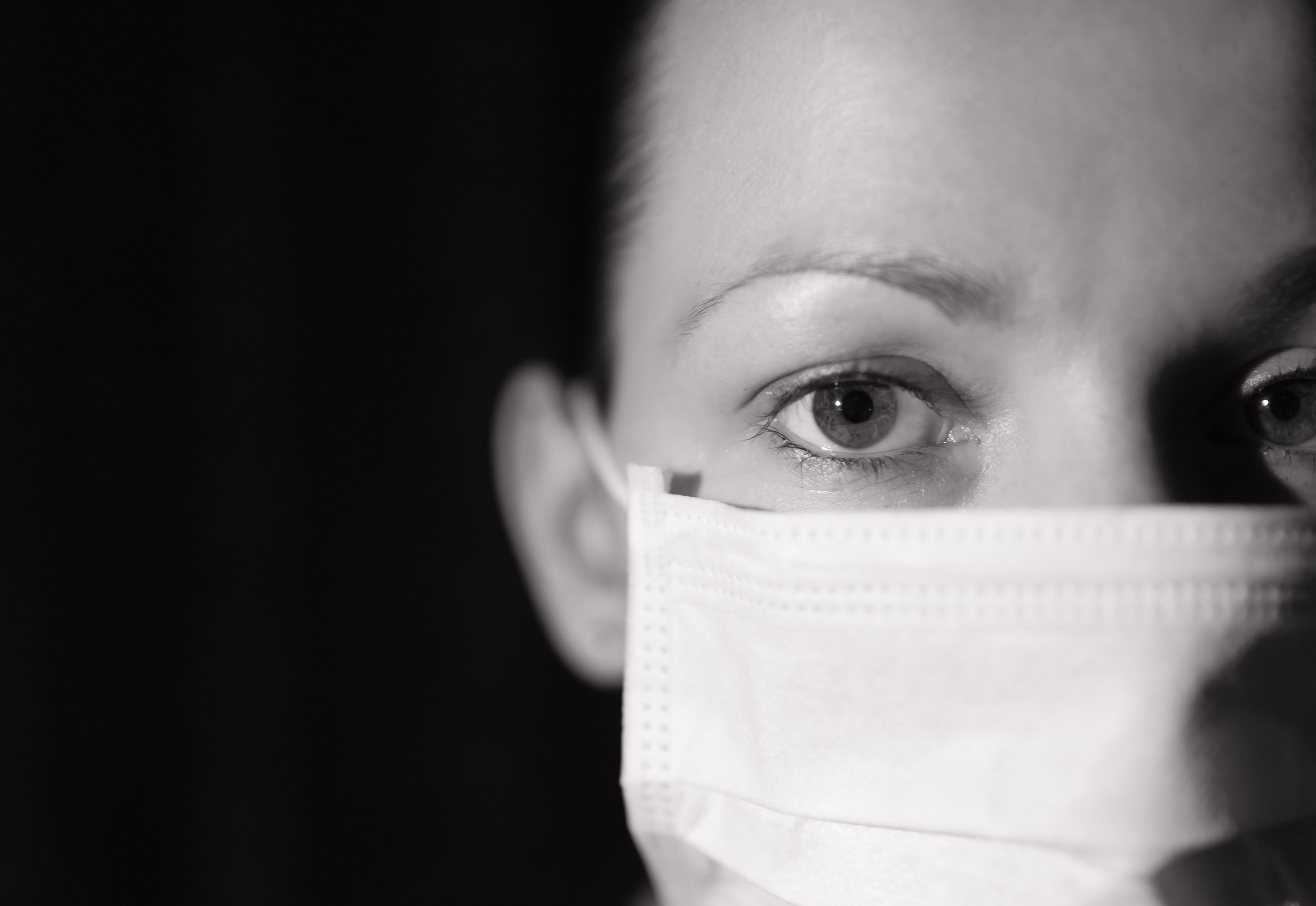 Infirmière portant un masque