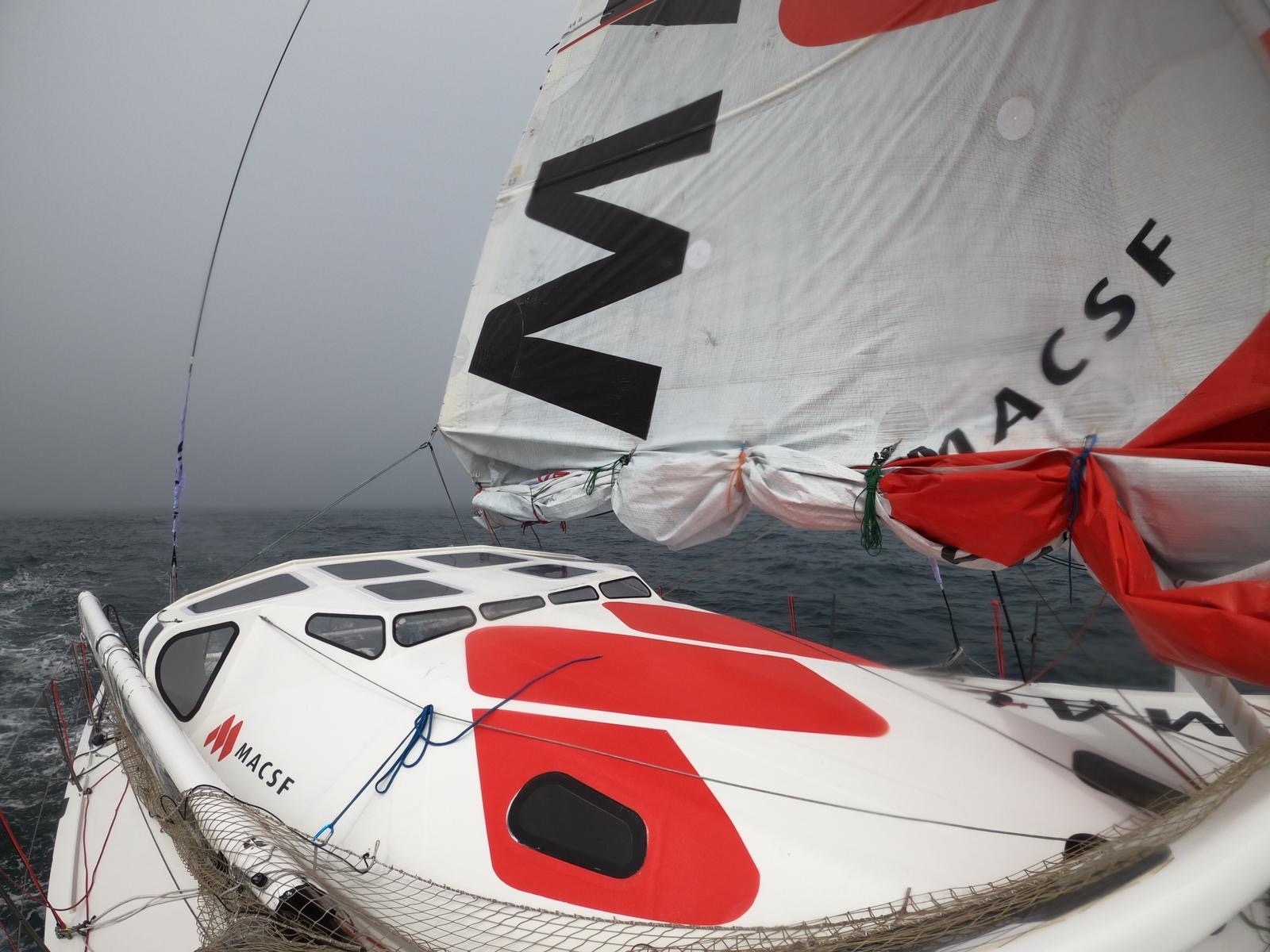 [PHOTO] Gréement de fortune MACSF