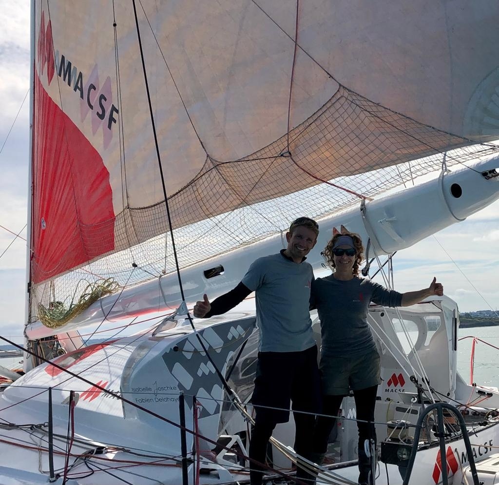 [PHOTO] Isabelle Joschke et Fabien Delahaye à l'arrivée de la Rolex Fastnet Race