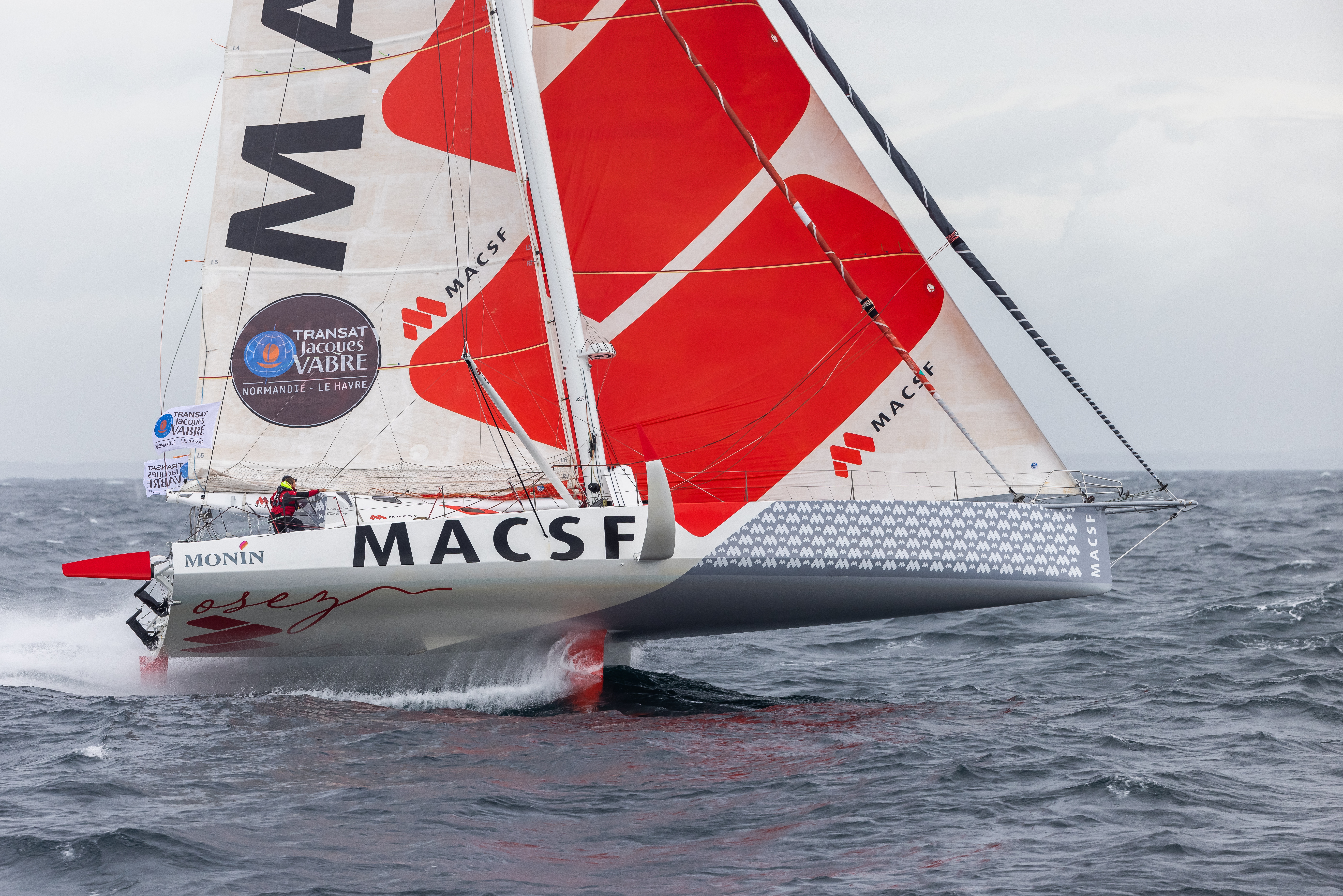 [PHOTO] L'IMOCA MACSF prêt à rejoindre Le Havre