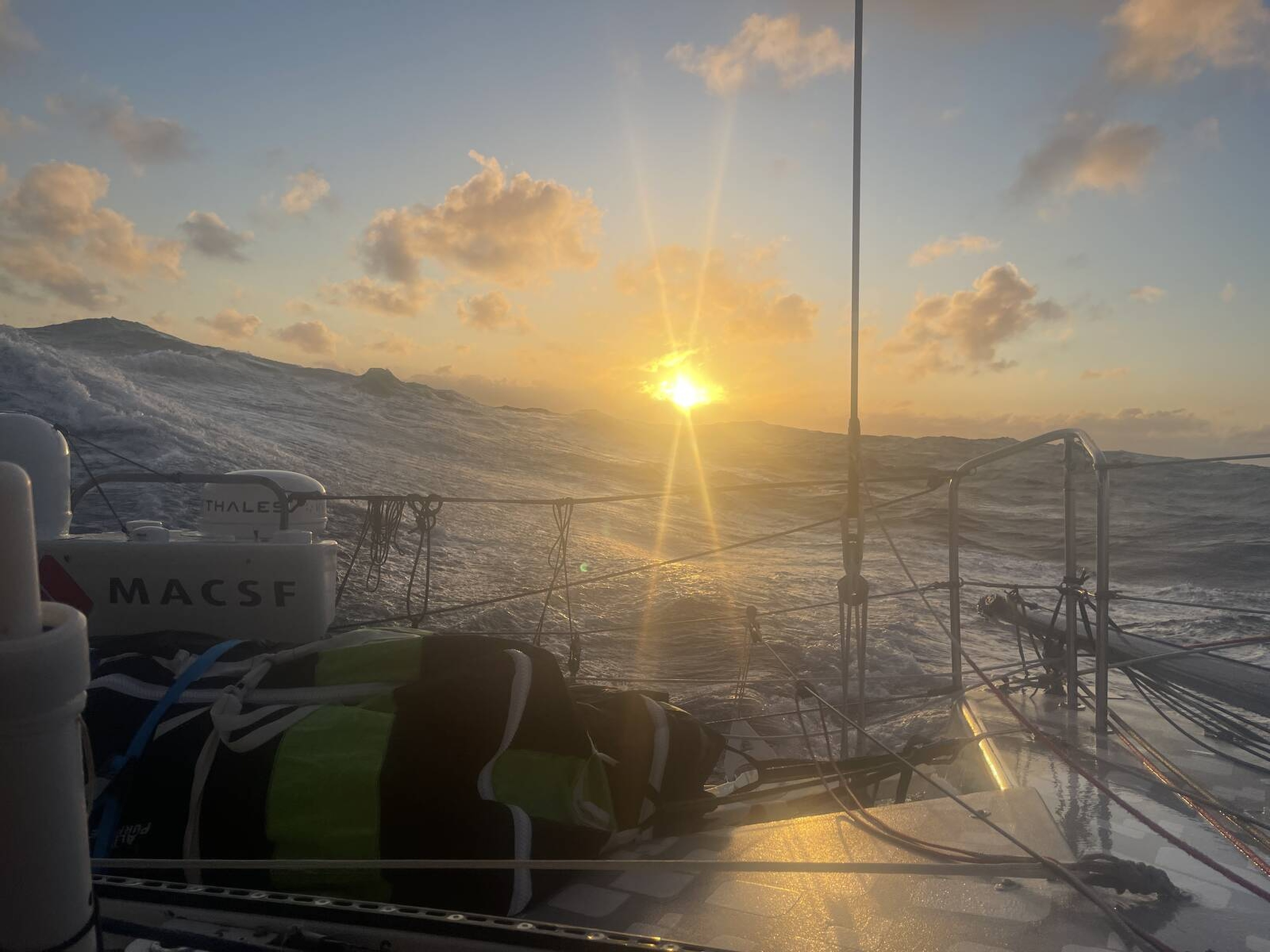 [PHOTO] Dernier lever de soleil sur l'océan Pacifique