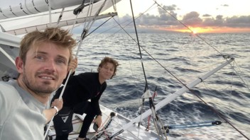 [TRANSAT JACQUES VABRE] Isabelle Joschke et Fabien Delahaye tiennent bon
