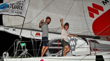 [TRANSAT JACQUES VABRE] Isabelle Joschke et Fabien Delahaye, 12ème IMOCA à Fort de France sur MACSF