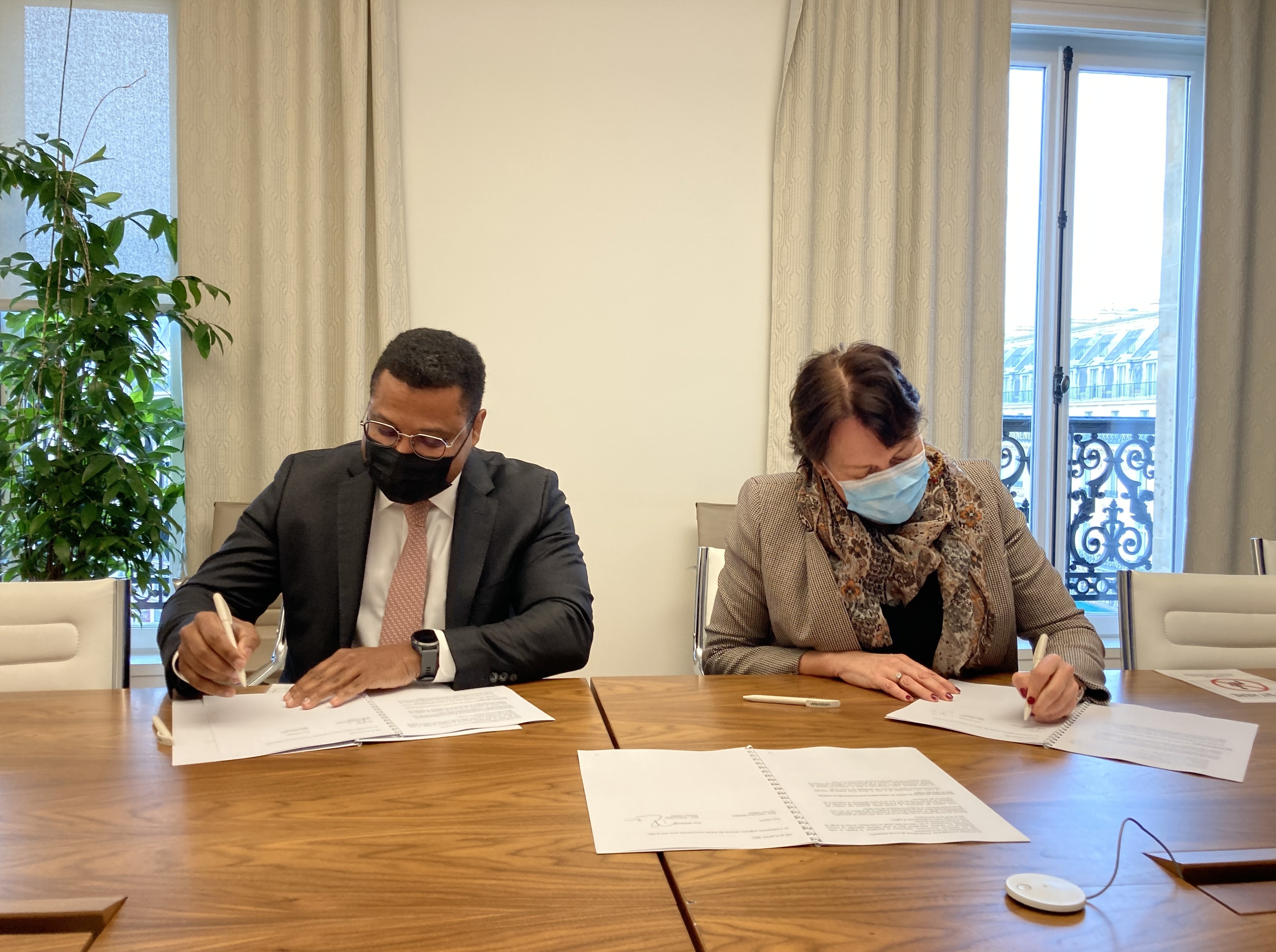 MERIDIAM ET NEXITY LANCENT UN PARTENARIAT POUR ACCOMPAGNER LES COLLECTIVITÉS DANS LA RÉHABILITATION DES CENTRES-VILLES EN FRANCE