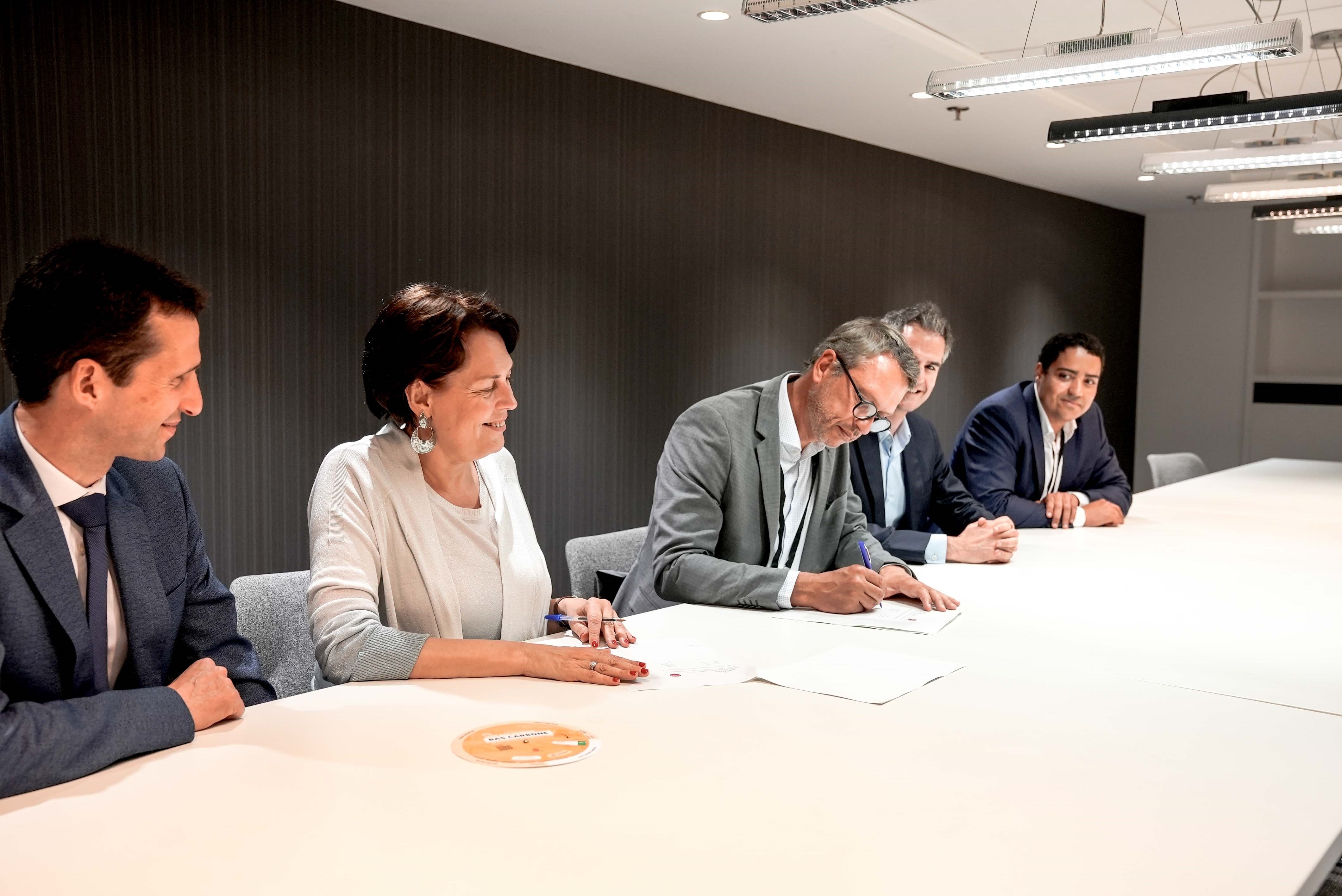 Photo signature_Saint-Gobain_Nexity_2.jpg