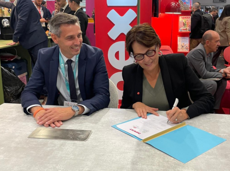 Signature de la réservation d’une résidence Jeunes Actifs à Saint-Jean-de-Braye entre Nexity et France Loire – La Ruche Habitat