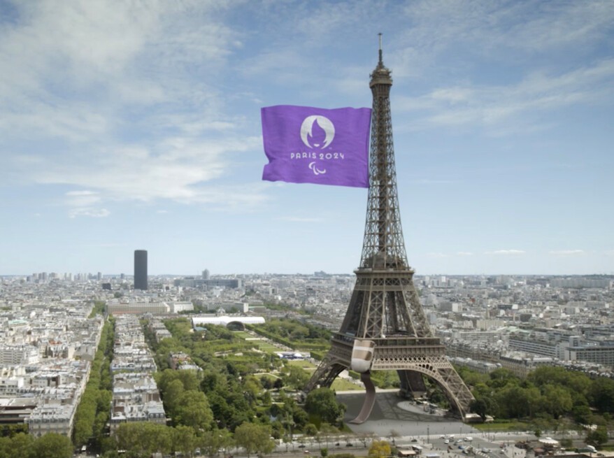 JO de Tokyo : la maire de Paris Anne Hidalgo a reçu le drapeau