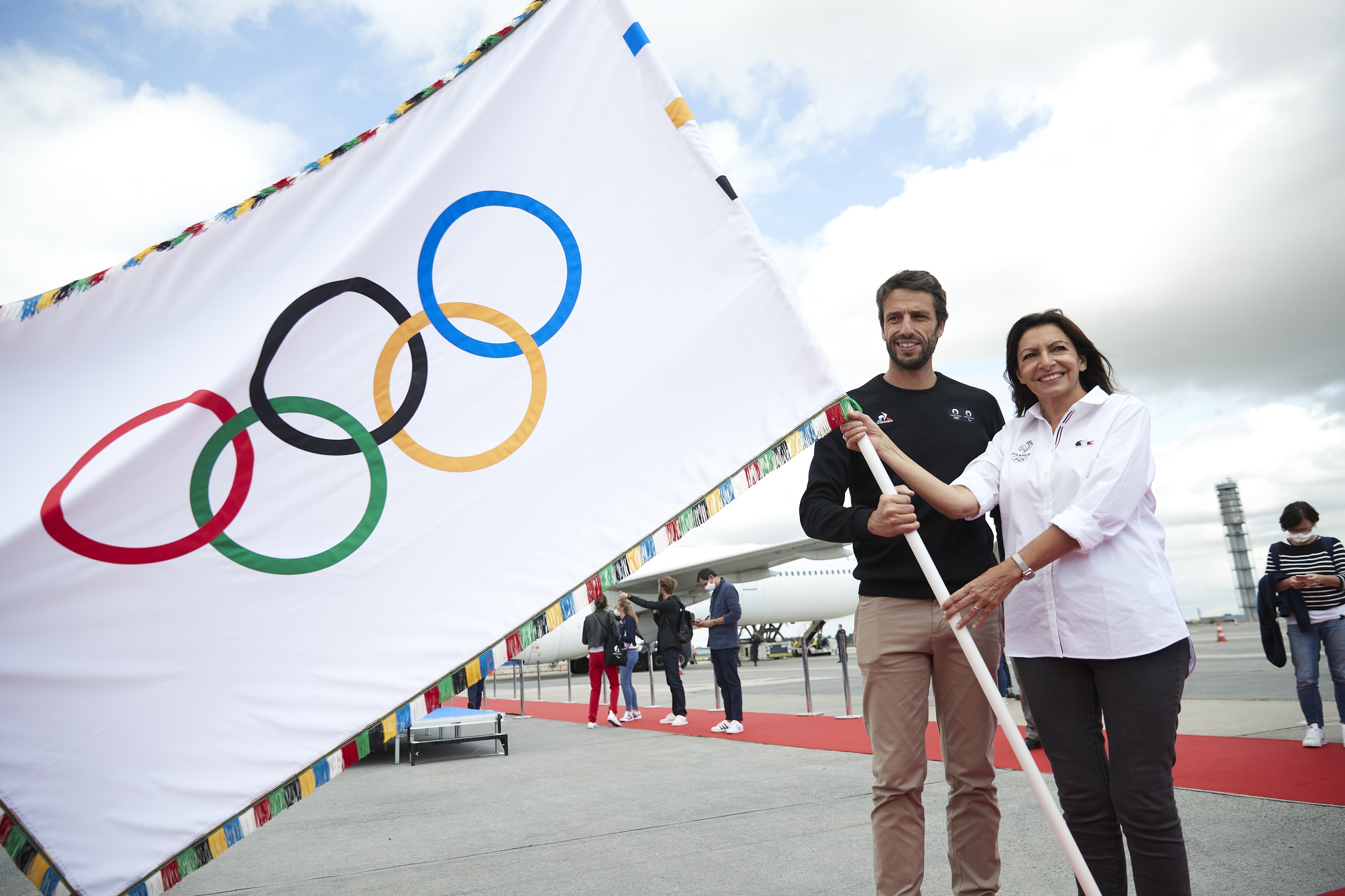 Retour des athlètes et du drapeau olympique © Jérémy Josselin - Black Deer