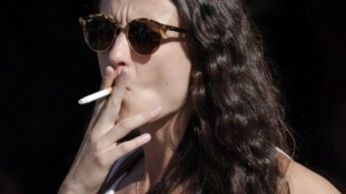 Documentaire "Nicotine, la drogue de l'avenir" : Toxique aussi, la cigarette électronique